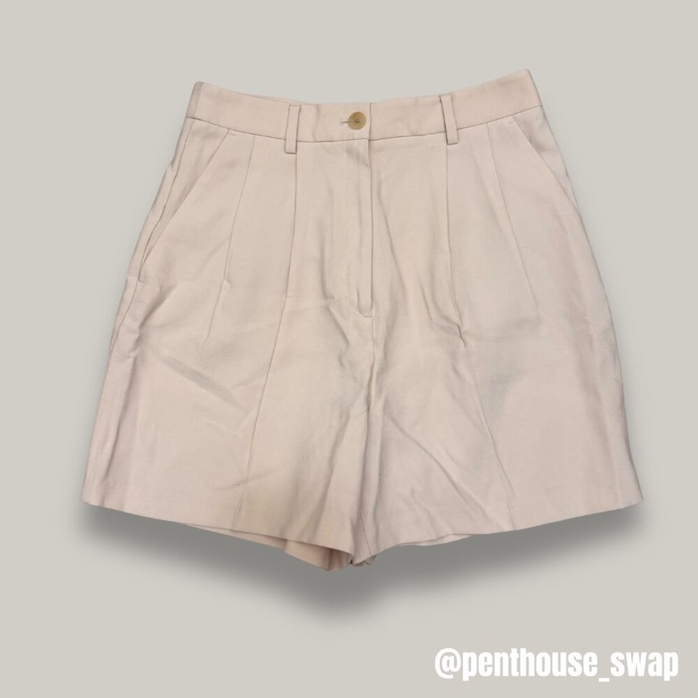 NWOT Calvin Klein Cream Pleated Relaxed Trouser Shorts, Size 27(4)